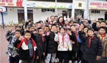 台湾音乐教师跨越海峡 参与公益教学播撒艺术种子